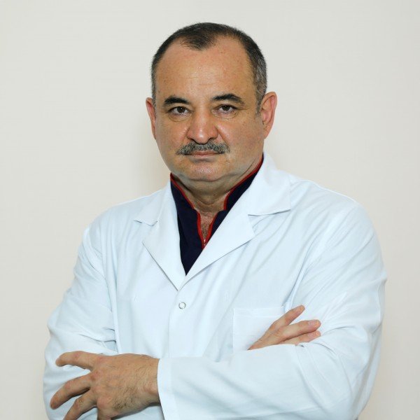 Dr. Mahir Məmmədov Turan Hospitalın savadlı həkim-pediatrı