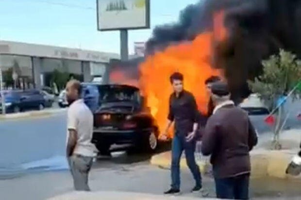 Sumqayıtda avtomobil yandı