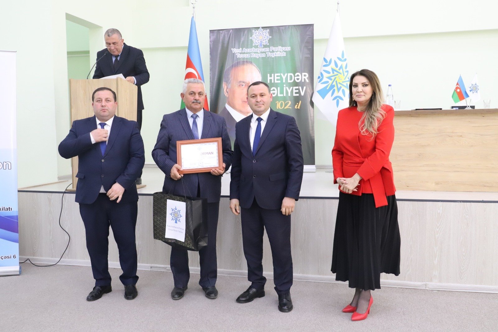 Tovuzda “Konstitusiya və Suverenlik İli” çərçivəsində ulu öndər Heydər Əliyevin təhsil sahəsində xidmətlərinə həsr olunmuş tədbir keçirilib
